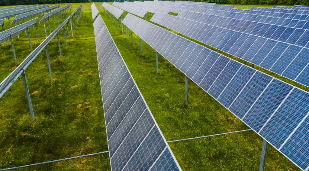 Off-Grid Solar Energy Systems Transforming Power Access,